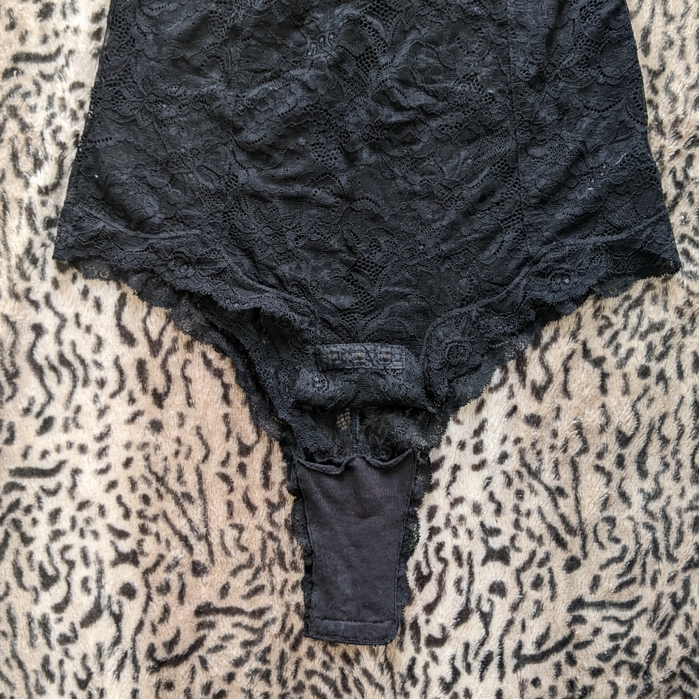 Lace bodysuit - Picture 5 of 7